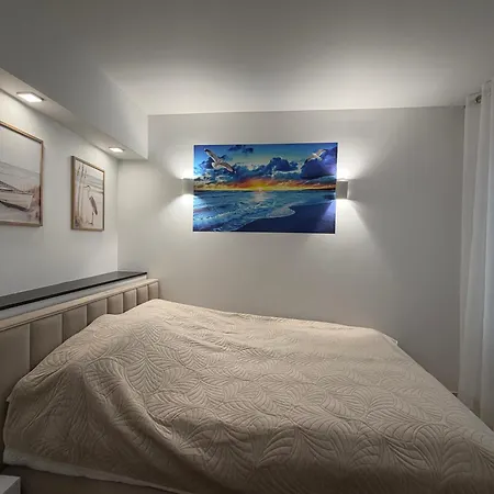 Home3city Sunrise ソポト