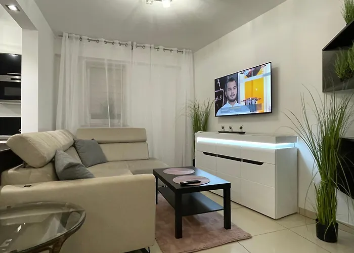 Home3city Sunrise דירה *